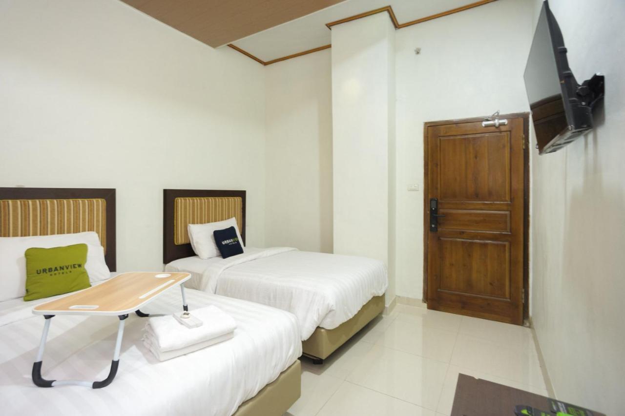 Urbanview Hotel JIB Bandar Lampung Exterior foto